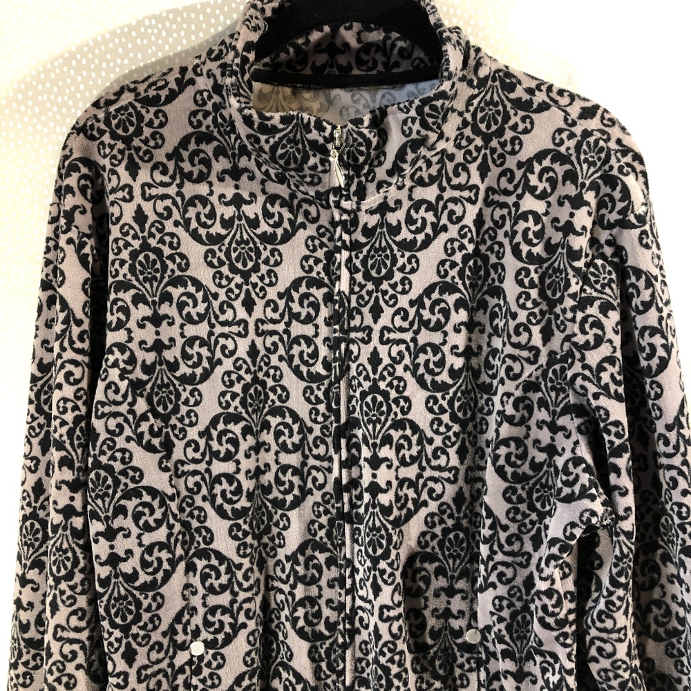 Black & Grey Damask Fleece Zipper Jacket Pockets - Picture 4 of 8